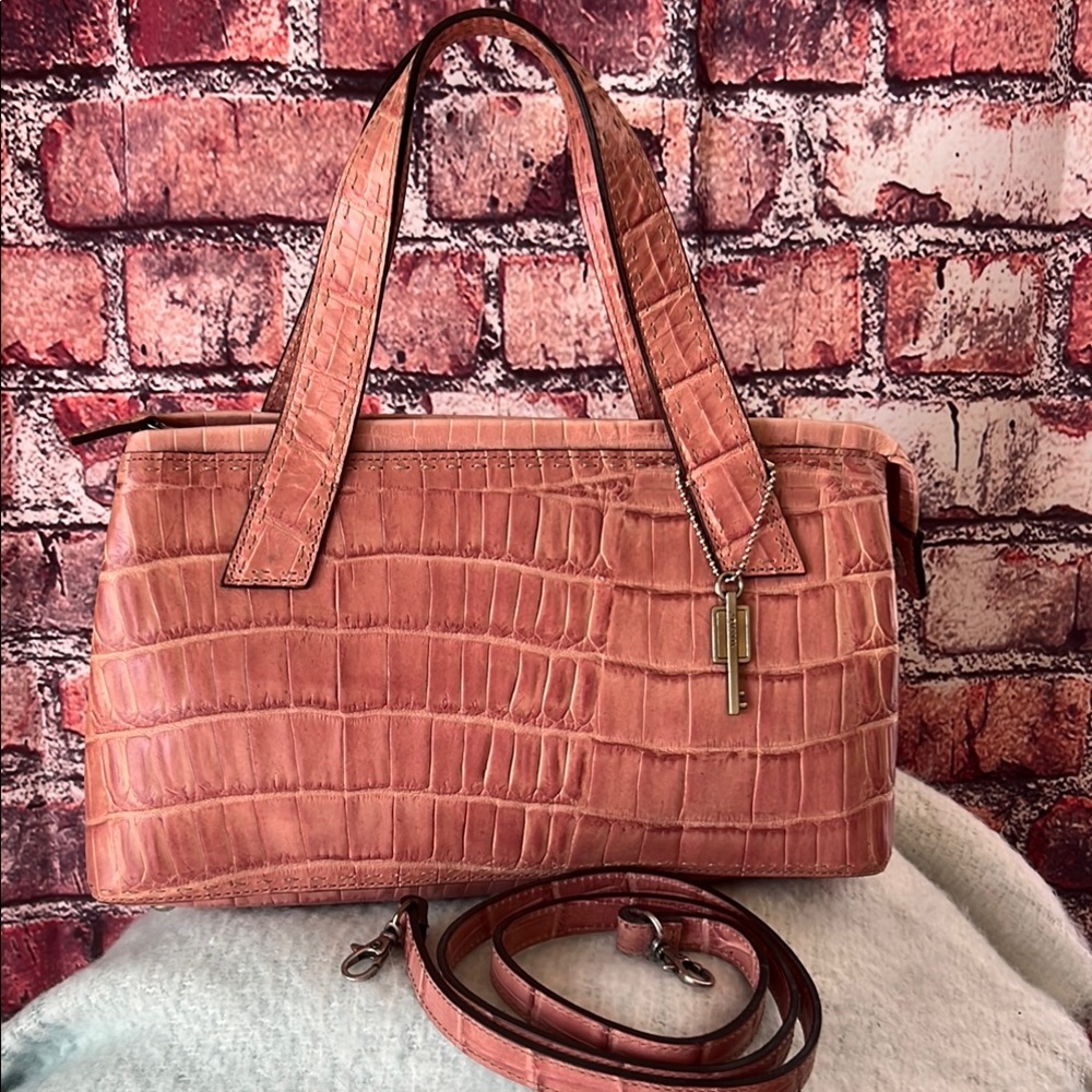 Fossil Pink Shoulder Bag with Croc-Embossed Texture
